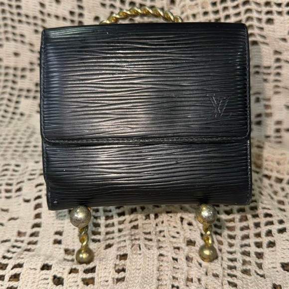 Louis Vuitton Epi Leather Trifold Wallet Black LV - Picture 1 of 9